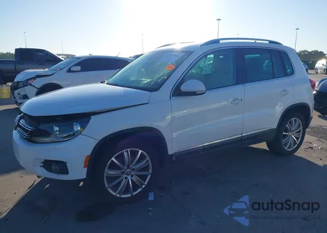 2012 Volkswagen Tiguan Se z USA, uszkodzony, nr VIN WVGAV7AX2CW565373
